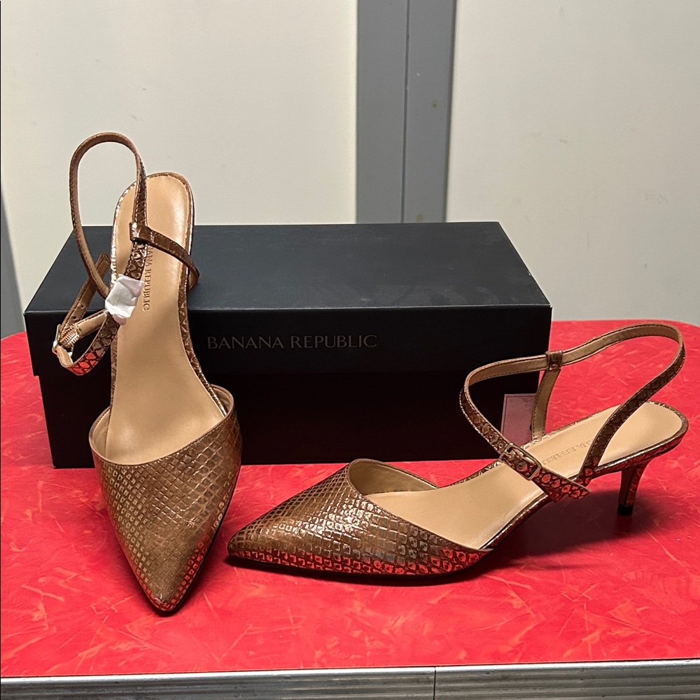 Banana Republic Brown Snakeskin Slingback Heels